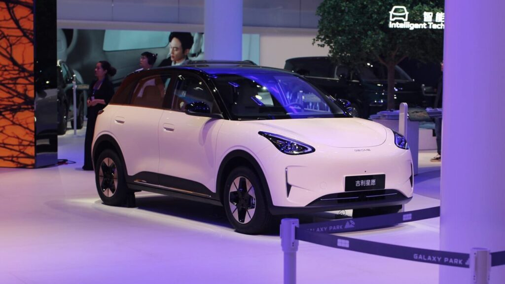 A Geely Xingyuan villanyautó kevesebb mint két év alatt lépte át a 800 ezres eladási mérföldkövet
