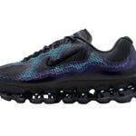 A Nike Air Liquid Max futurisztikus kék talpa szó szerint világít a sötétben